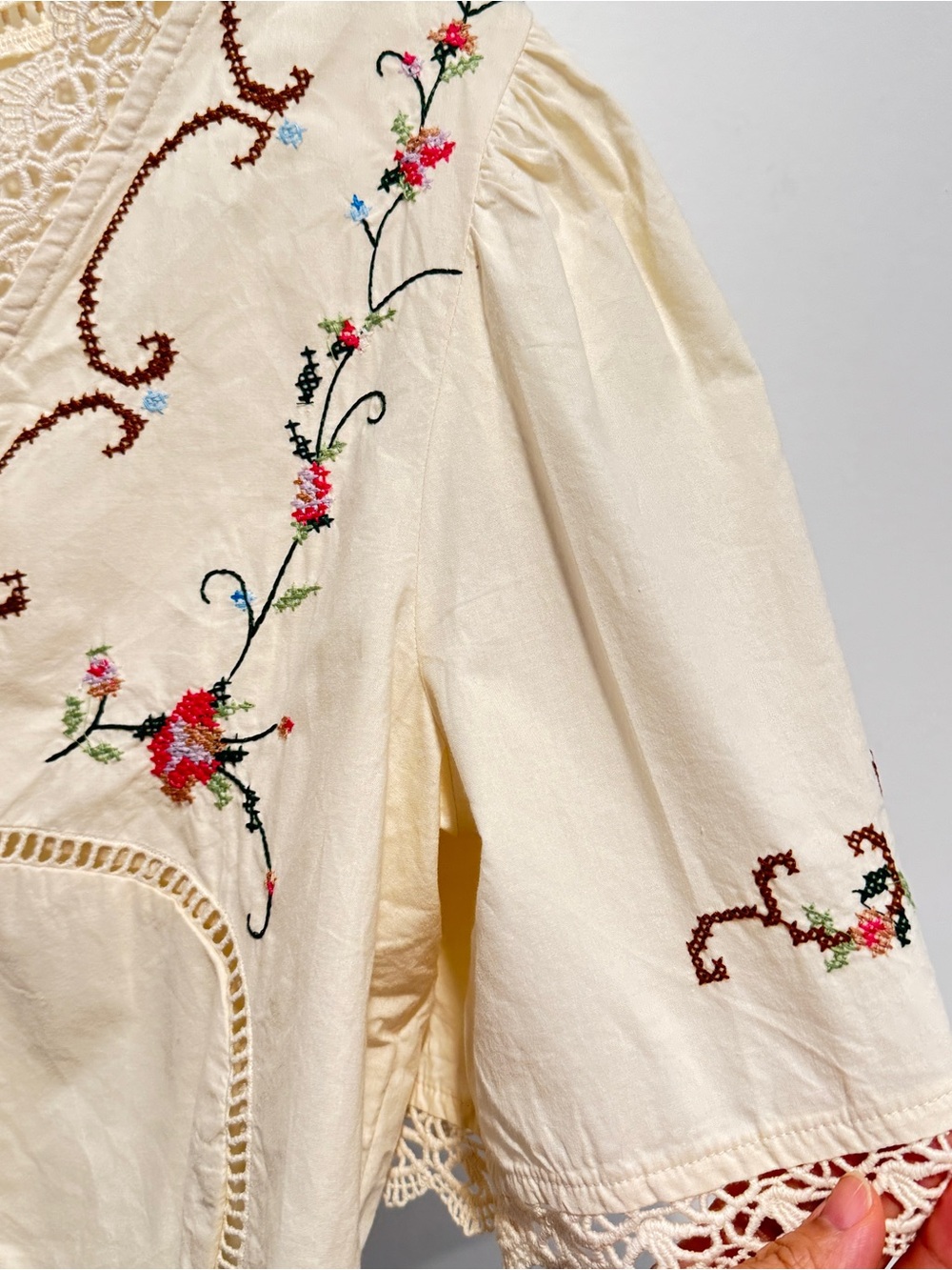 Embroidered Cream Tie-Front Lace-Trim Cardigan - Picture 2 of 7